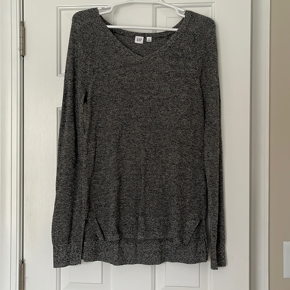 GAP Black and White Sweater